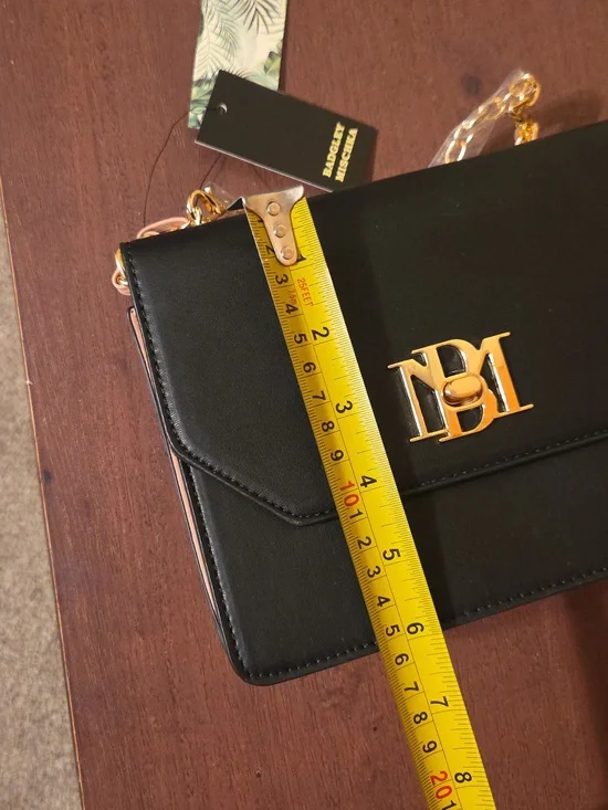 Badgley Mischka Crossbody - Picture 8 of 8